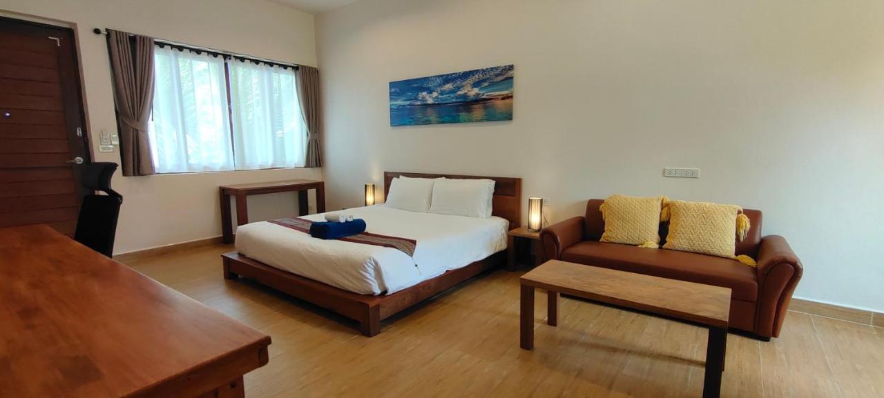 Le Grand Bleu Hotel Wok Tum Extérieur photo