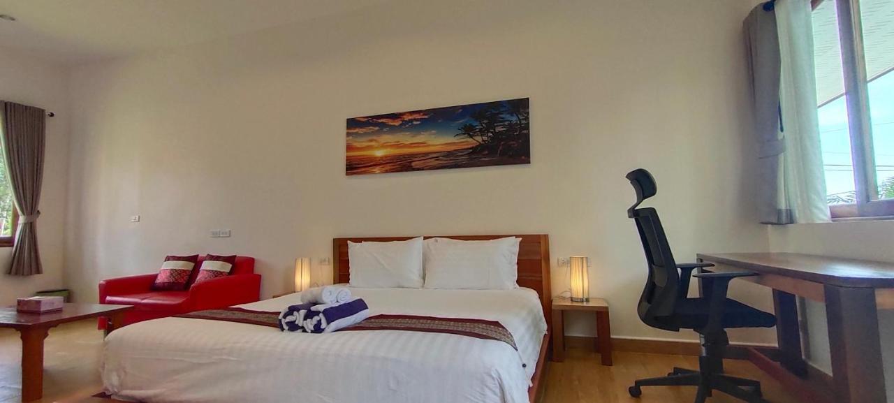 Le Grand Bleu Hotel Wok Tum Extérieur photo